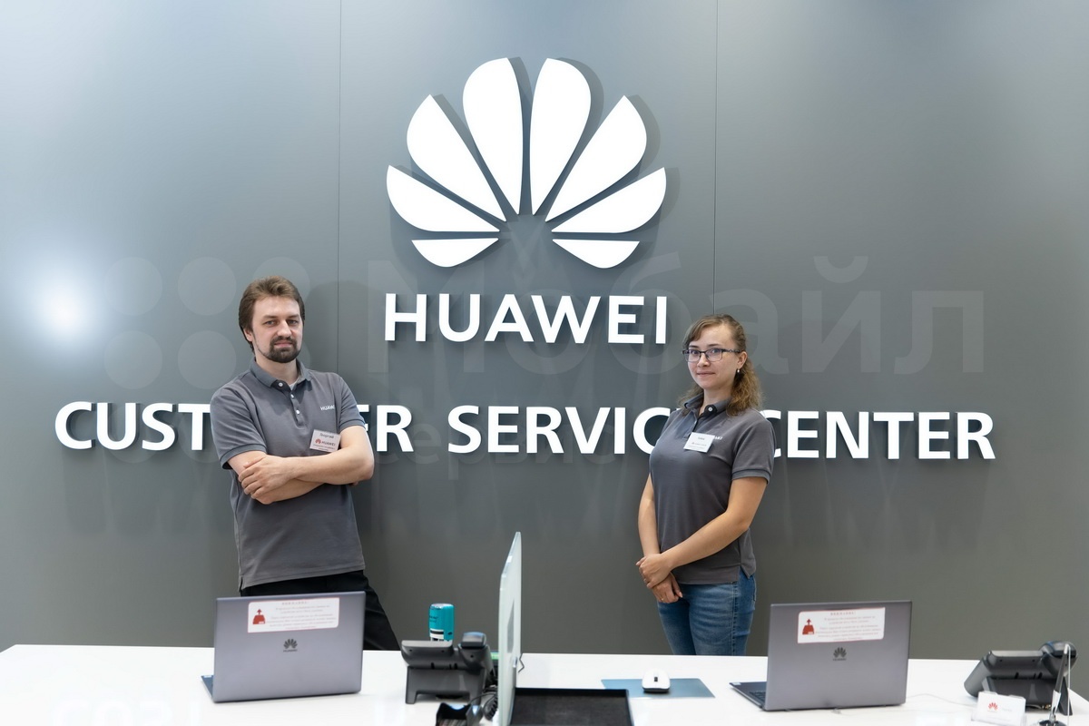 Сервисном хуавей. Huawei реклама в сервисном центре. Huawei Тула сервис. Сервисный центр Хуавей в Самаре. Сервисный центр Huawei в Архангельске.